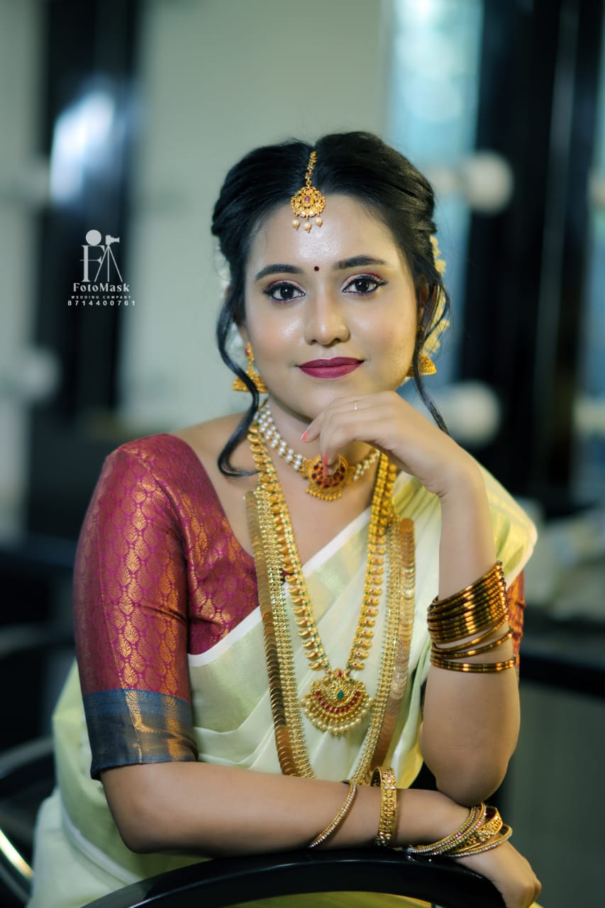 IVANA MAKEOVER ADOOR