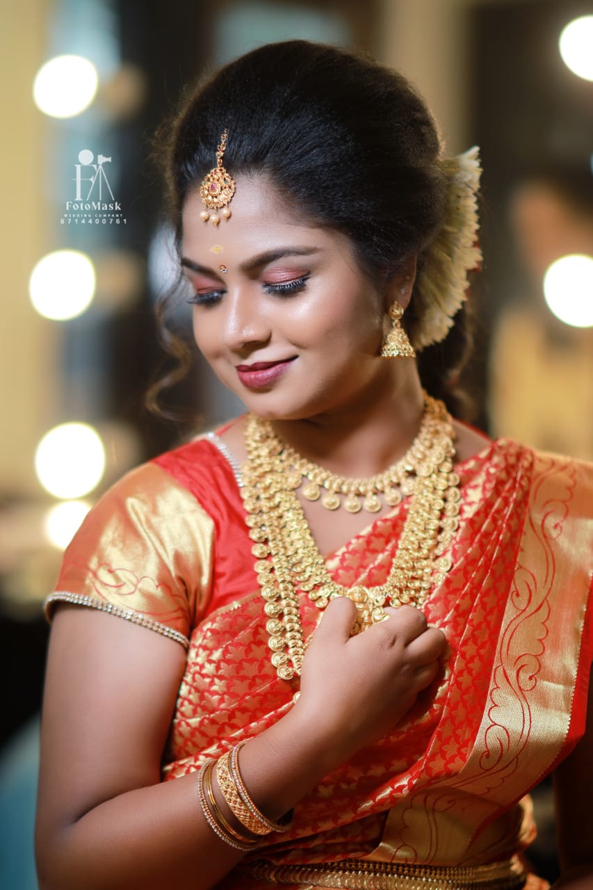 IVANA MAKEOVER ADOOR